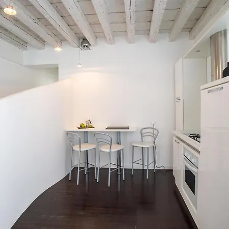 Apartment Ada Canal House